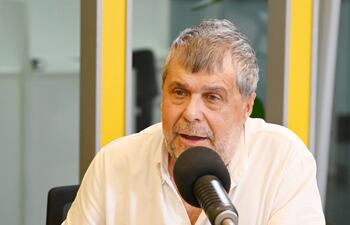 Felino Amarilla en el estudio de ABC Cardinal