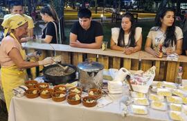 San Juan Bautista se prepara para recibir turistas en la XXV edición del Festival del Batiburrillo, Siriki y Chorizo, que resalta la cultura y gastronomía local.