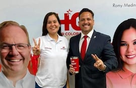 Romina Medina, precandidata a concejala por el cartismo, y su candidato suplente, Martín Schmeda, director jurídico del MEC y director general del instituto superior "Edupca".