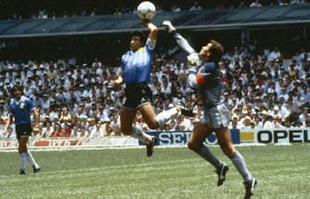 Peter Shilton no se olvida de la famosa "Mano de Dios" de Diego Armando Maradona.