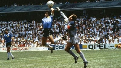 Peter Shilton no se olvida de la famosa "Mano de Dios" de Diego Armando Maradona.
