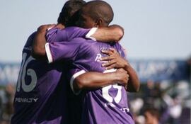 Defensor Sporting juega mañana por la Copa Libertadores