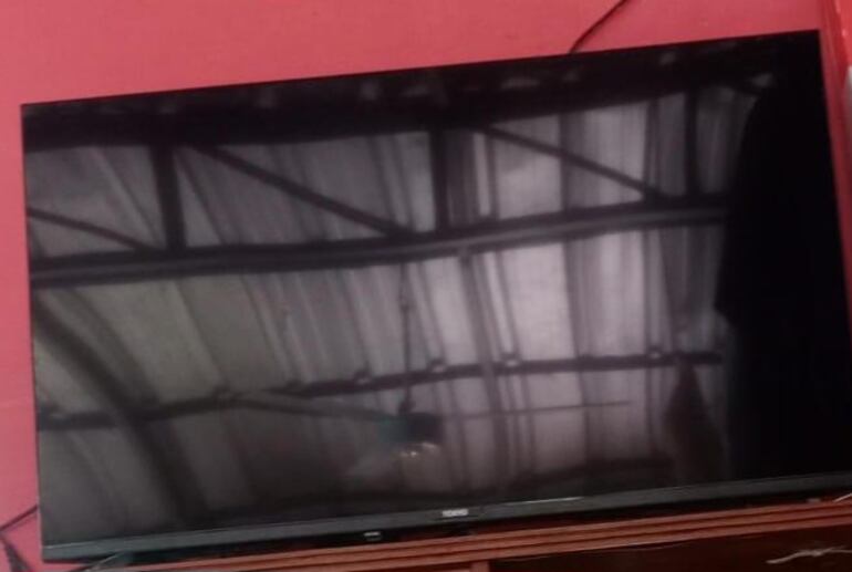 Otro usuario reportó la quema de su televisor en la localidad de Toro Pampa.