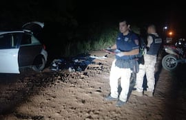 Un grupo de asaltantes armados irrumpió en una vivienda mientras se realizaba el pago a trabajadores.