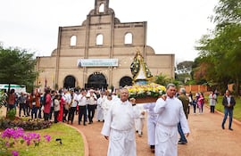 Se proyecta la mejora de la fachada del templo parroquial de Caacupé, con el objetivo de renovar su imagen y poner en valor uno de los principales espacios de fe de la ciudad.