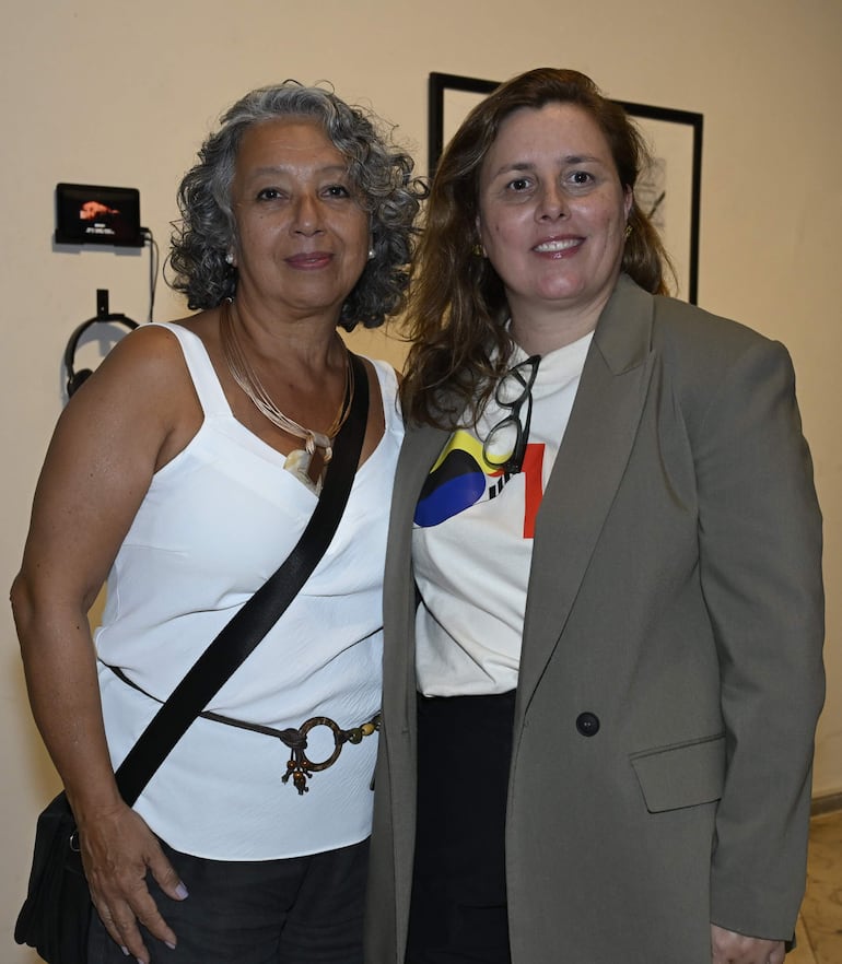 Lilian Soto y Laura Mesa. 