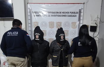 Los padres del menor de 17 años acusado de matar a María Fernanda Benítez, detenidos y puestos a disposición de la justicia.
