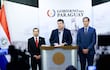 AME147. ASUNCIÓN (PARAGUAY), 09/06/2026.- Fotografía cedida este martes por la Presidencia de la República del Paraguay que muestra de izquierda a derecha al presidente de la Administración Nacional de Electricidad (Ande) Félix Sosa, el jefe del Gabinete Civil de la Presidencia de Paraguay, Javier Giménez y el ministro de Industria y Comercio (MIC) Marco Riquelme, hablando durante una conferencia de prensa en Asunción (Paraguay). El Gobierno de Paraguay derogó dos decretos que fijaban bajas tarifas eléctricas como incentivo para la instalación en el país de las llamadas industrias convergentes, conocidas por su alto consumo de energía, aunque confirmó la vigencia de un contrato con la firma británica Atome, motivo de una protesta de trabajadores esta jornada. EFE/ Presidencia De La República Del Paraguay (Archivo).