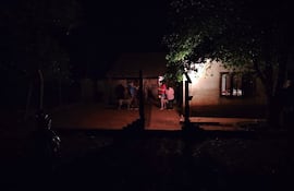 Asaltantes se llevaron dinero, un arma y una camioneta de una vivienda en Yatytay