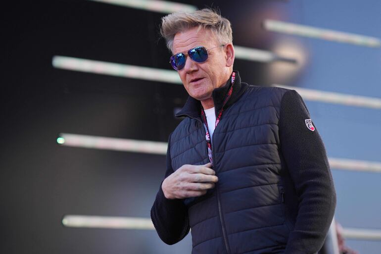El famoso chef Gordon Ramsay no se perdió el Grand Prix de Las Vegas en Las Vegas Strip Circuit, Nevada. (Alex Bierens de Haan/Getty Images/AFP)
