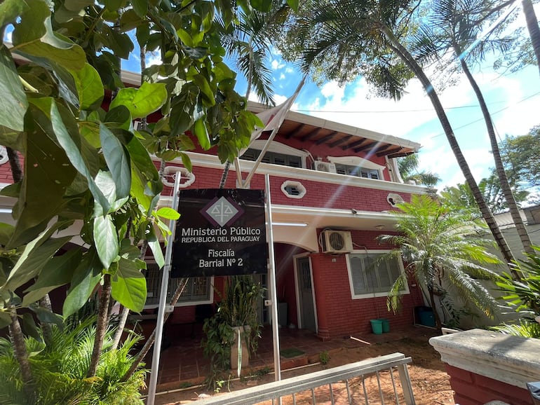 Fachada de la unidad fiscal barrial N° 2 de Asunción.