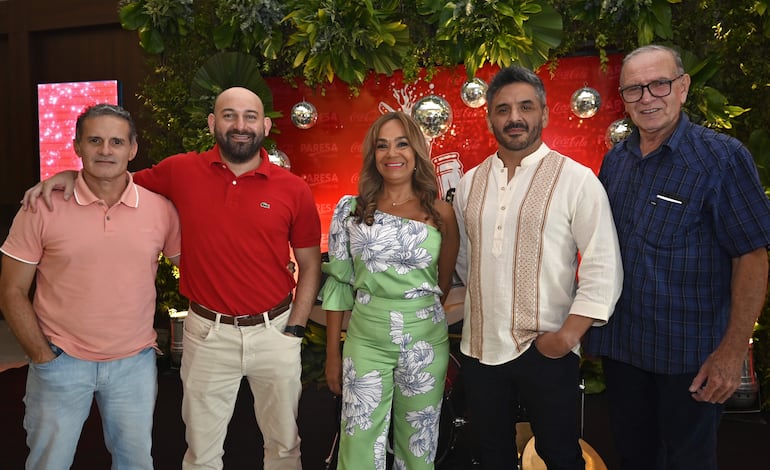 Julio Fiandro, Ángel Almada, María Llamosas, Leonardo Calvete y Alberto Rivas.