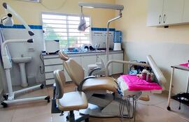 La USF de Paranambú cuenta con un consultorio odontológico equipado para atenciones.