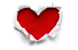 Según los registros históricos, San Valentín era un sacerdote que vivió durante el siglo III bajo el reinado del emperador Claudio II.