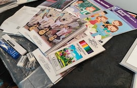 Algunos de los útiles que conformarán los kits escolares este año.