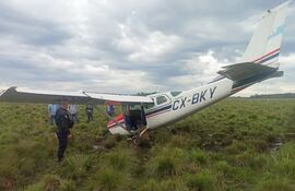 Avioneta robada en Uruguay hallada en San Pedro del Paraná.