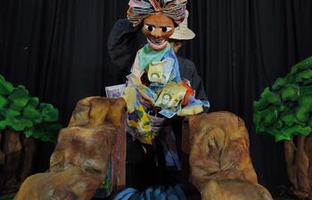 La compañía venezolana Cuentos del sombrero y el viento se presentará este fin de semana en Areguá y Asunción.