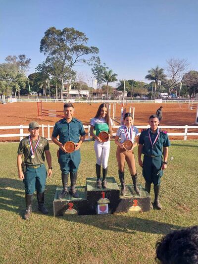 Los mejores en la categoría 1,00 en la competencia misionera.