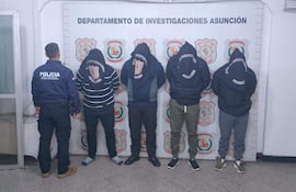 Cuatro agentes penitenciarios fueron detenidos por aparentemente ocultar información sobre el escape de dos reclusos peligrosos en Emboscada.