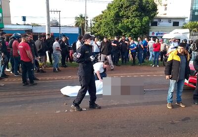Una mujer que salía de su trabajo perdió la vida en el accidente ocurrido en Ciudad del Este.