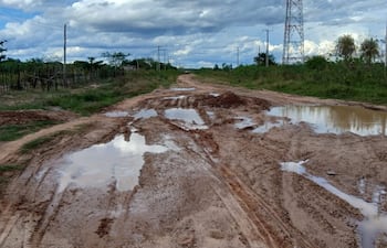 Panorama de un camino del departamento de Concepción que está en malas condiciones y que requiere mejoramiento.