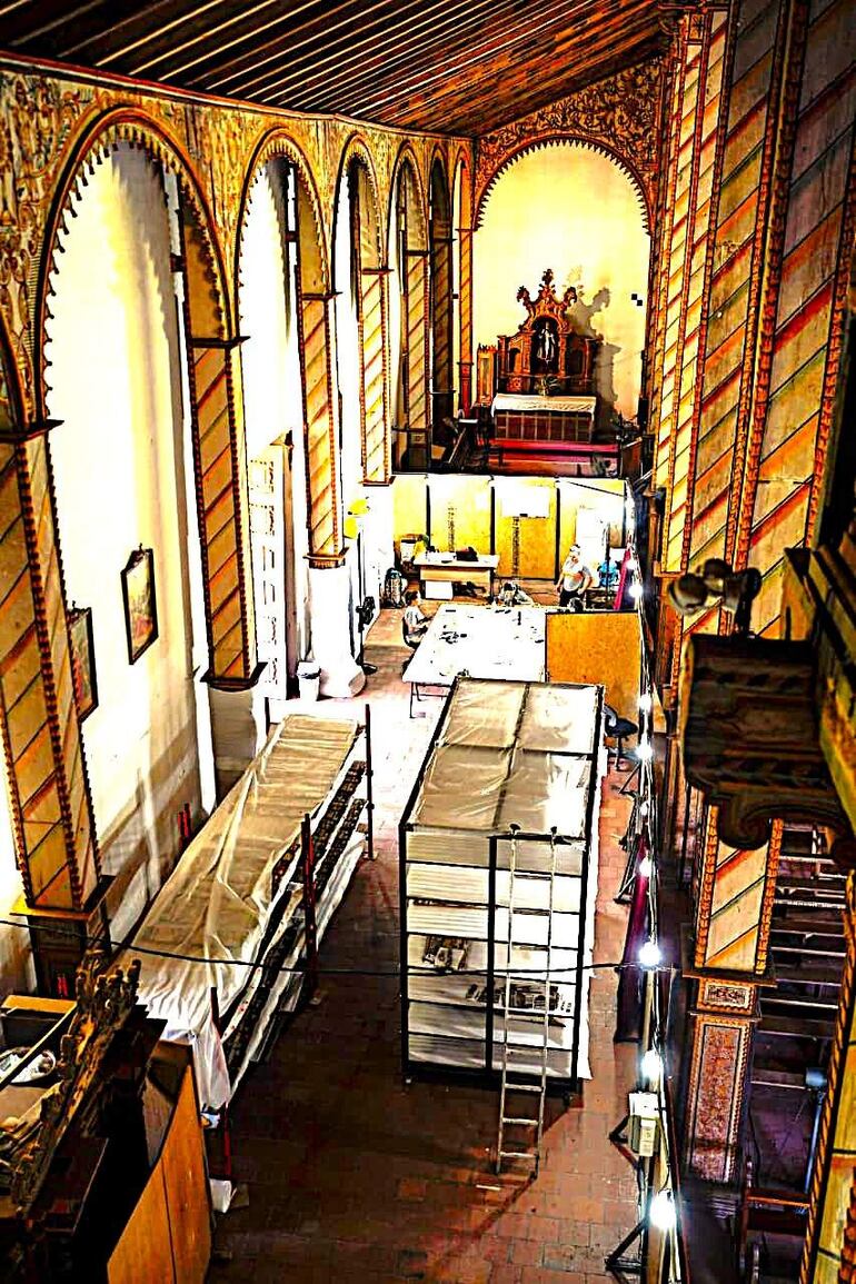 Las intervenciones en el templo se realizan en el eje de restauración de bienes muebles, arqueológicos y arquitectónicos.