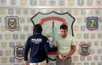 Detienen a exfuncionario de la ANDE acusado de estafar a usuarios