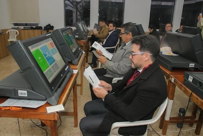 Capacitaciones en máquinas de votación en el TSJE.