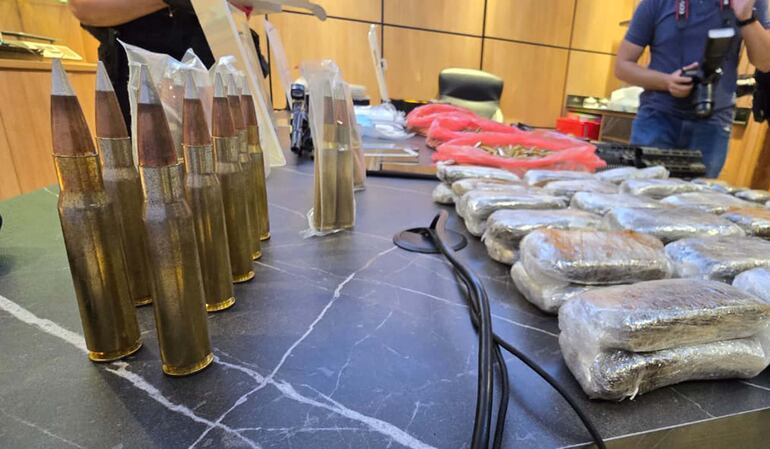 Las municiones para fusil calibre .50 incautadas en la operación Conexión CV.