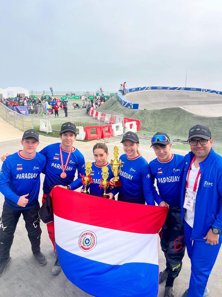Paraguay, históricos podios en Lima en el Sudamericano e Iberoamericano de BMX