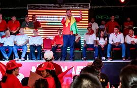 Natanael Martínez oficializó su candidatura a intendente de Ypané por el movimiento Honor Colorado.