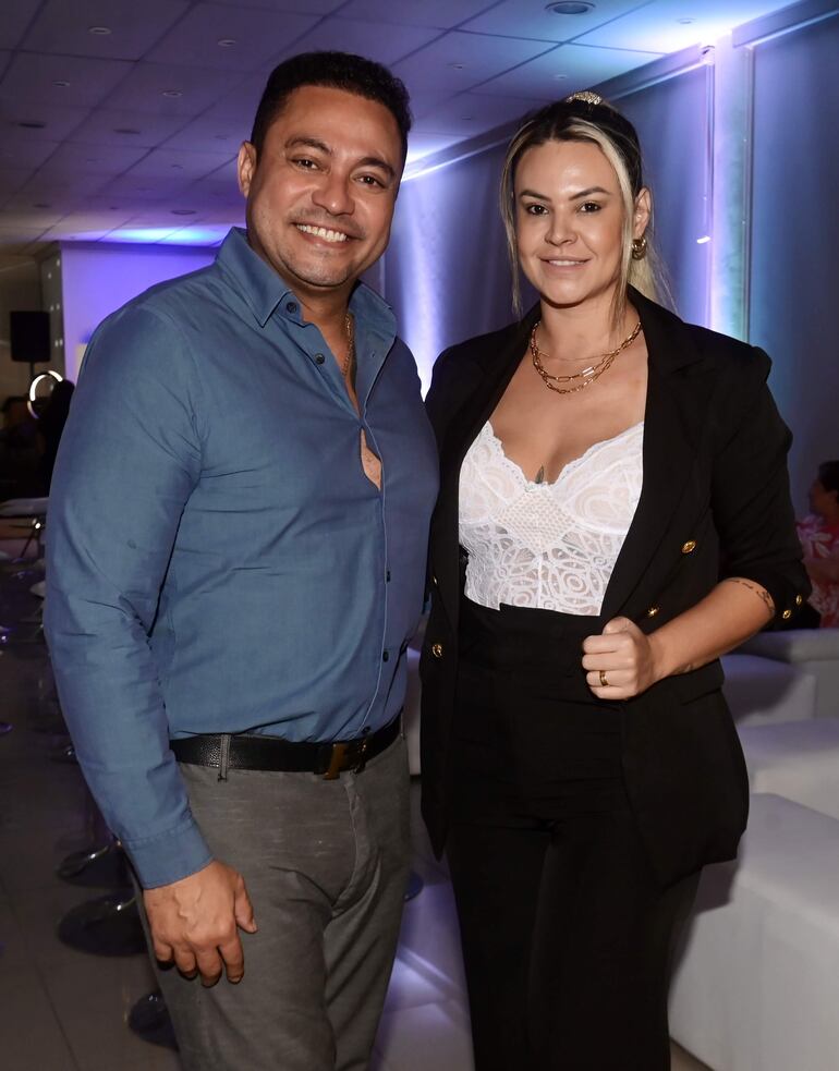 Humberto Ferreira y Priscila Lucatelli.