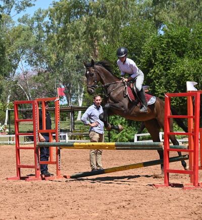 Milagros León, del Club Hípico San Jorge, saltará el sábado y domingo en la categoría 0,80.
