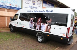 Clínica veterinaria móvil de Yacyretá.