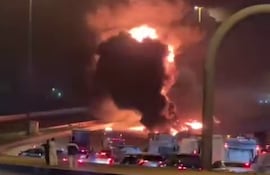 Incendio "limitado" en la embajada de EEUU en Riad tras un ataque con drones