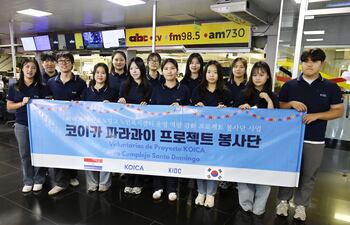 Gyuri Kim, Jiwon Moon, Gayoung Song, Soo Ah Lee, Huiseon Sin, Jonguk Kim, Gayeong Park, Sol Lee, Ju Eun Kim, Jiwon Kim, Euna Jung, Rayoung Choi y Sangbhin Ryu.