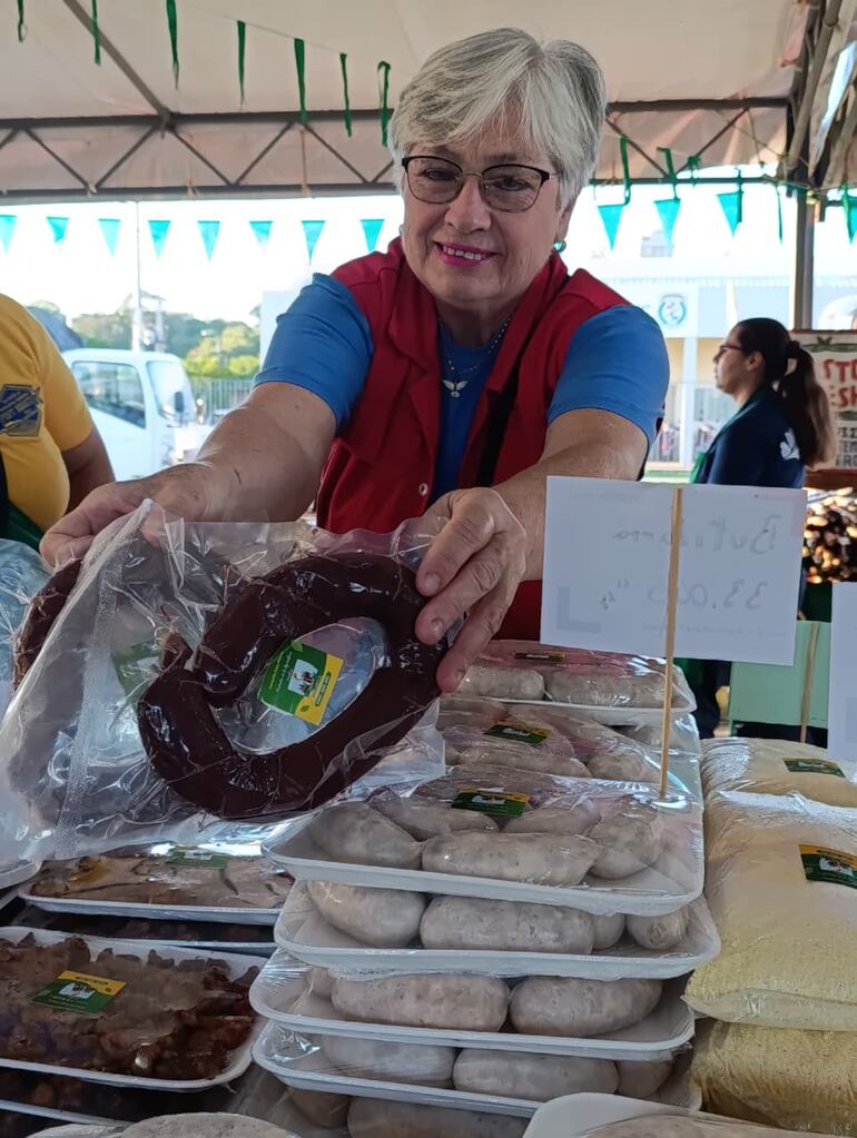 Feria de la agricultura familiar en la Costanera.