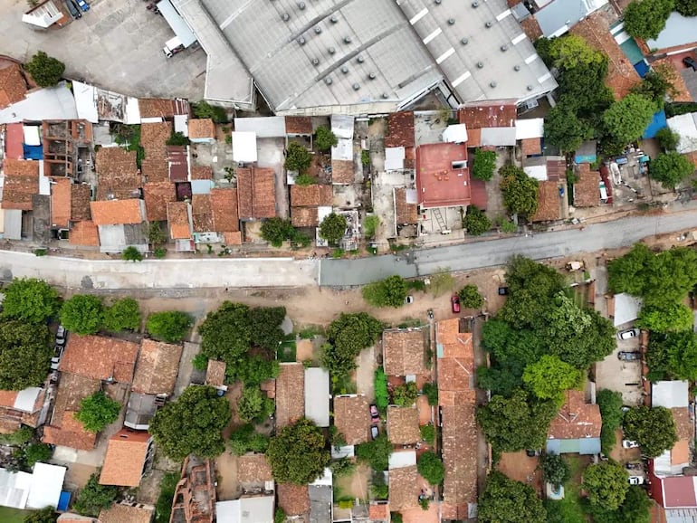 Zona de obras de desagüe pluvial del Abasto en el barrio San Pablo, Asunción.