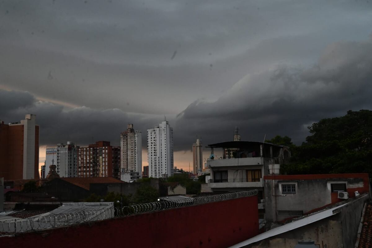 Viernes de tormentas en Paraguay: ¿Cuáles son los 11 departamentos en alerta?