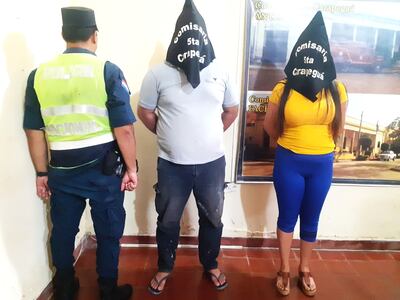 Mario Gabriel Ríos, 35 años y Cándida Valdez Acosta, 31 años, detenidos por presunta estafa.