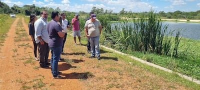 Fiscalía del Medio Ambiente realiza intervención en la planta de tratamiento de residuos cloacales por supuesta contaminación denunciada por los vecinos.