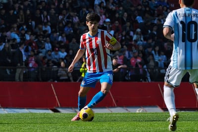El talentoso mediapunta de la selección paraguaya Sub 20, Eduardo Andrés Delmás Schaerer (19 años), en el primer encuentro ante Argentina.