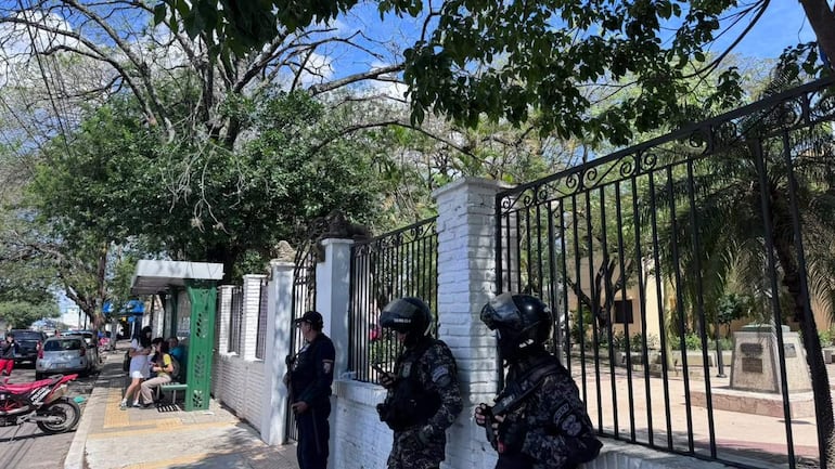 Ocho adolescentes detenidos: investigan conflicto entre alumnos de colegios de Asunción