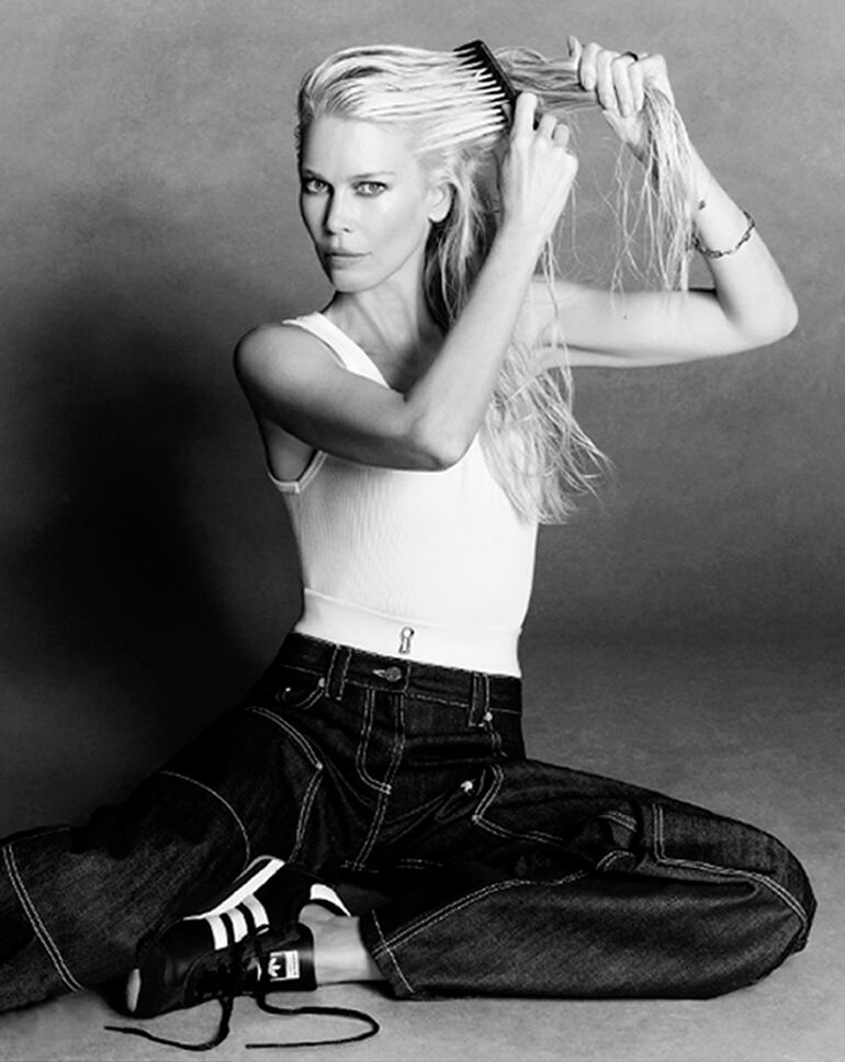 Moda: Claudia Schiffer aparece con nuevo proyecto