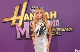 Miley Cyrus en el estreno del documental por los 20 años de Hannah Montana que se puede ver desde hoy en Disney+.
