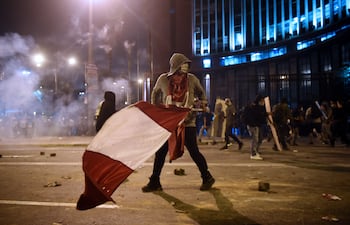 El pasado lunes, el Congreso destituyó al expresidente Martín Vizcarra a pesar de la opinión mayoritaria de los peruanos, lo que desató la crisis política y social en el país.