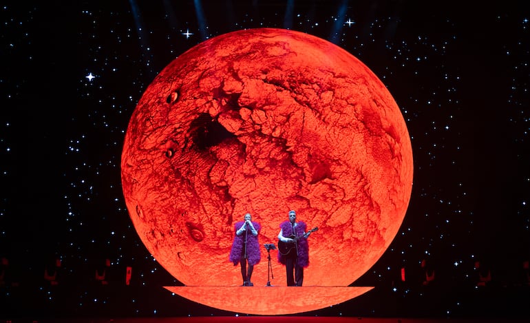 Miranda! se caracteriza por sus extravagantes puestas en escena y sus canciones pegadizas.