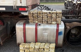 La droga hallada por los agentes policiales brasileños en el camión conducido por un paraguayo.