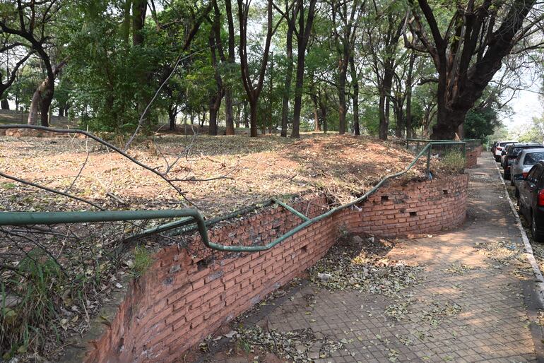 Así se encontraba ayer el parque Carlos A. López.