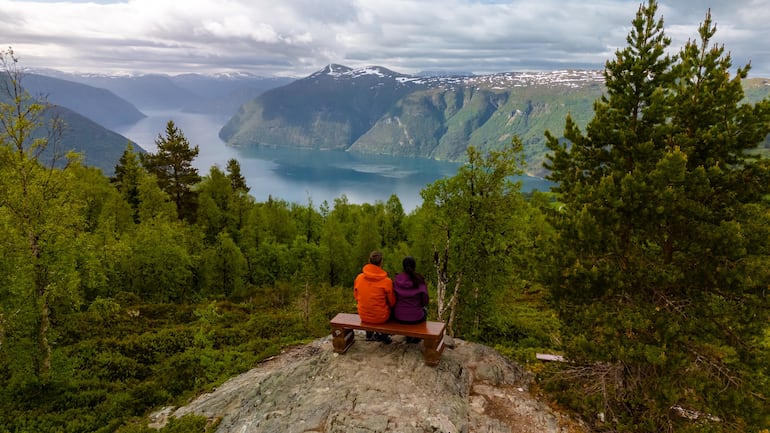Ruta Turística Nacional Aurlandsfjellet, conocida localmente como la Ruta de la Nieve (Snøvegen), Noruega.